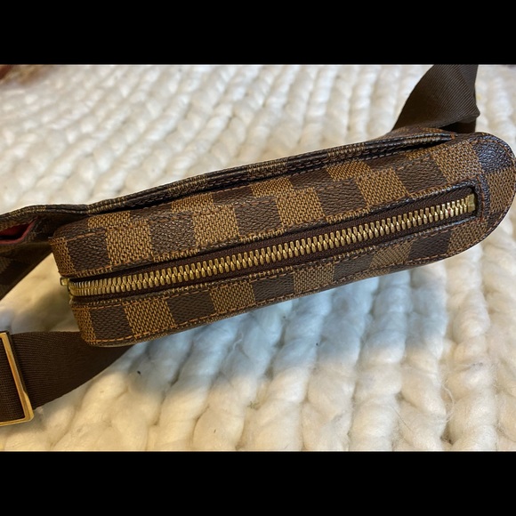 Louis Vuitton Geronimos belt bag - Picture 4 of 13